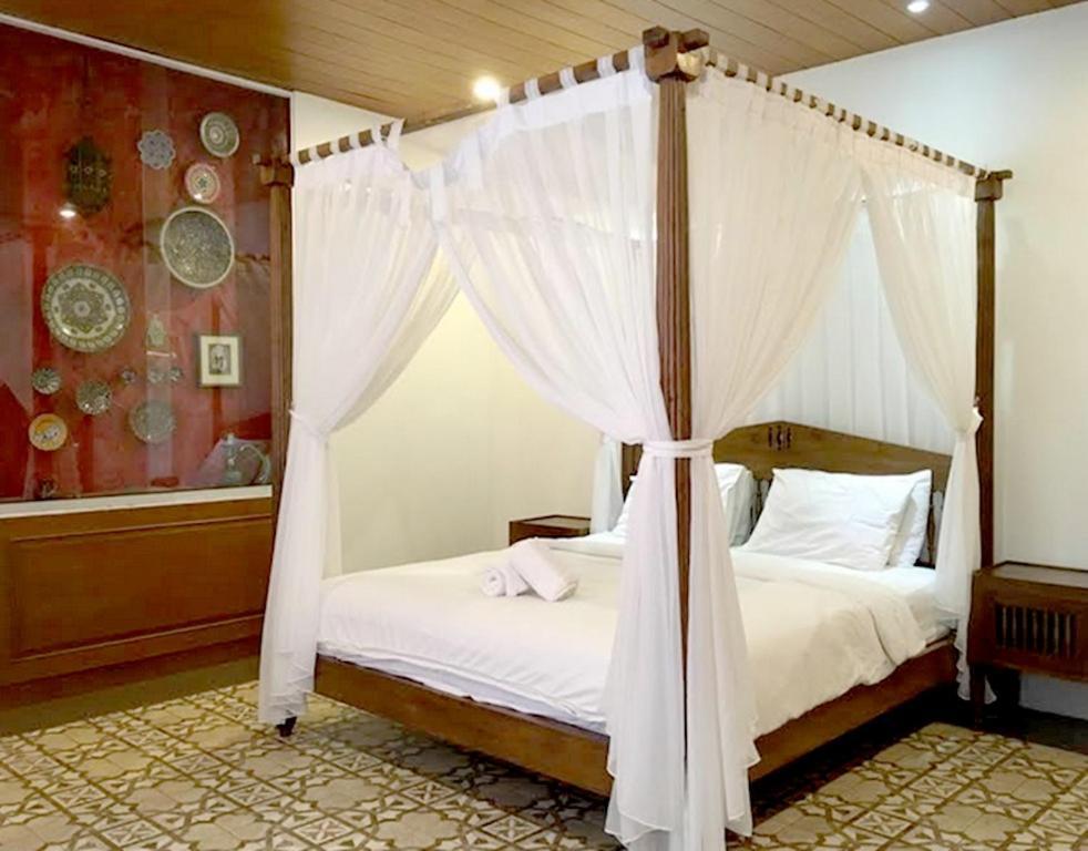 Rumah Stroberi Organic Farm & Family Lodge Lembang Eksteriør bilde